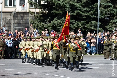 Фоторепертаж: Торжественное прохождение воинских подразделений, силовых структур, кадетских классов